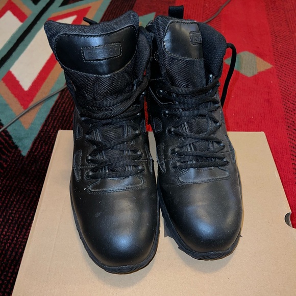 Slightly worn Reebok work boots. - Picture 2 of 4